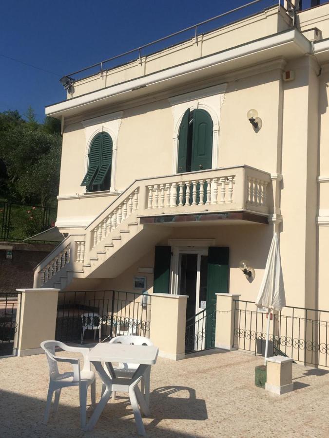 B&B Oasi Regina Pacis Santa Margherita Ligure Exteriör bild