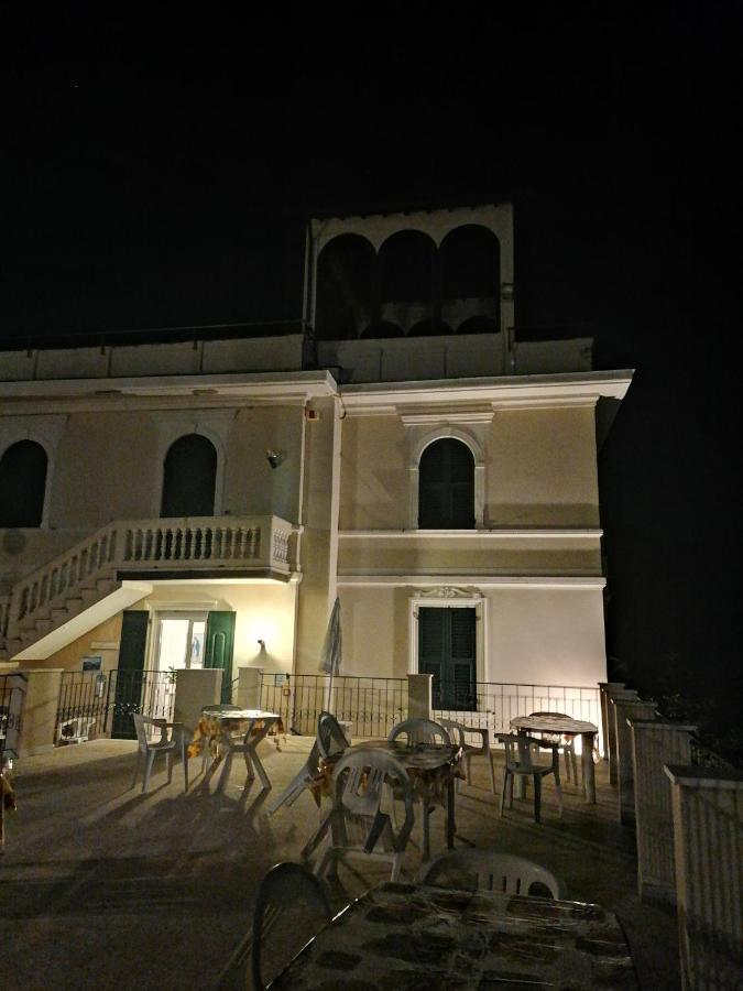 B&B Oasi Regina Pacis Santa Margherita Ligure Exteriör bild